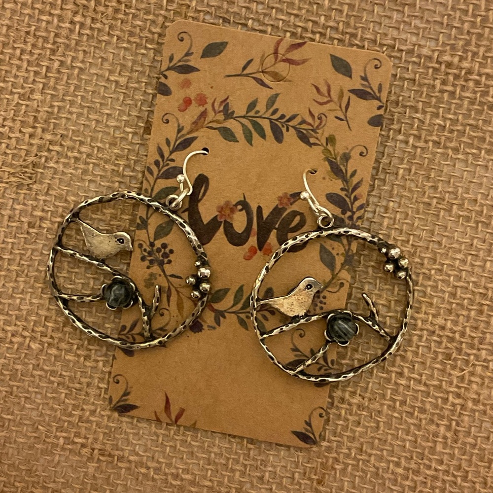Vintage Inspired🐦Bird Earrings